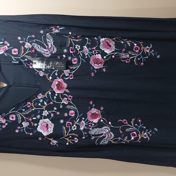 BNWT! Debenhams Star Embroidery dress - Picture 4 of 4